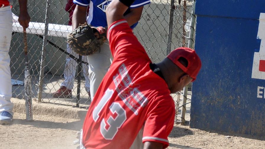 Dividen honores en liga Emce de softbol Dividen honores en liga Emce de softbol