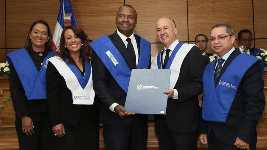 Un fiscal obtuvo el mayor rendimiento académico en una maestría