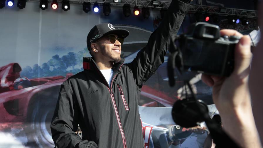 Lewis Hamilton espera empezar a remontar en Rusia en Fórmula Uno