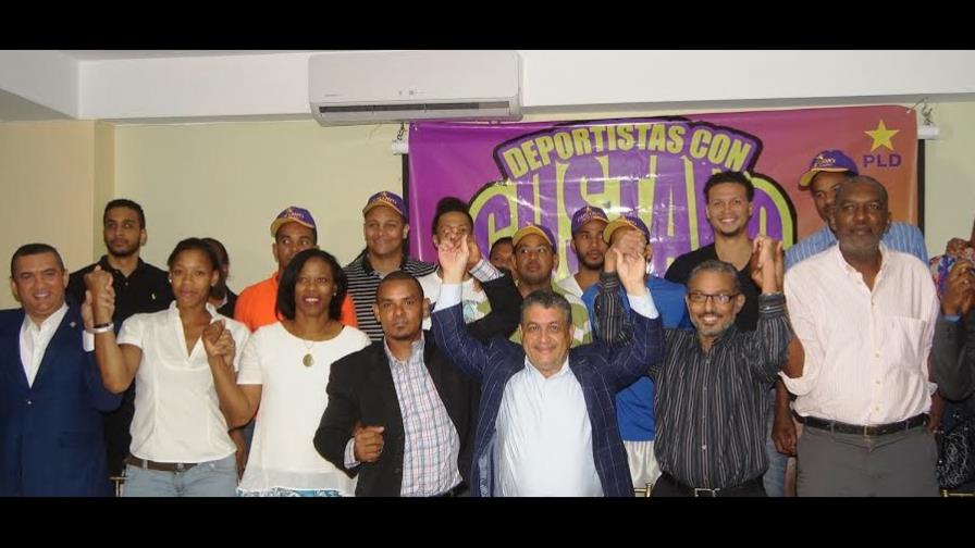 Inmortales del deporte apoyan gestión Gustavo Sánchez