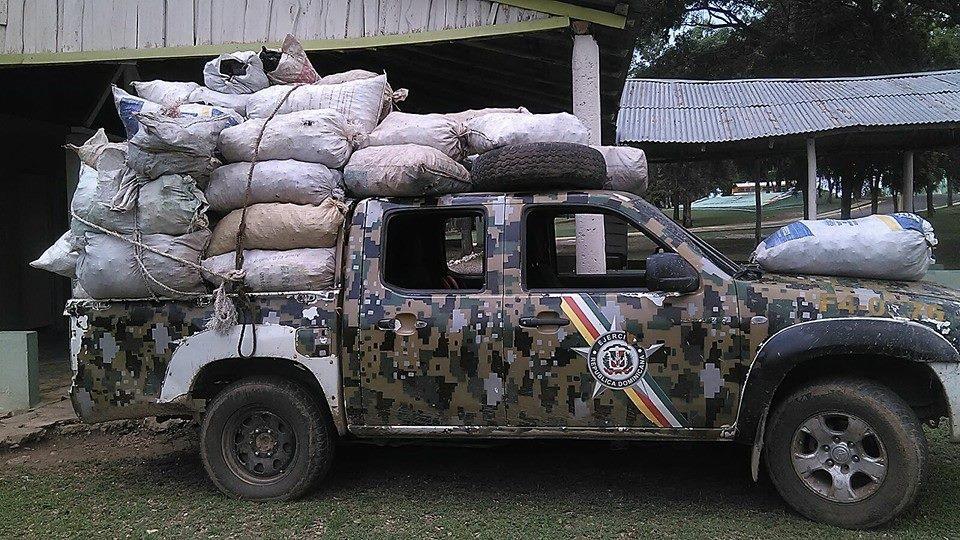 Ejército ocupa 64 sacos de carbón en comunidad de Dajabón 