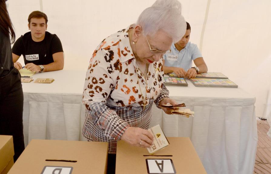 Partido del Adulto Mayor realiza simulacro de votación en todo el país