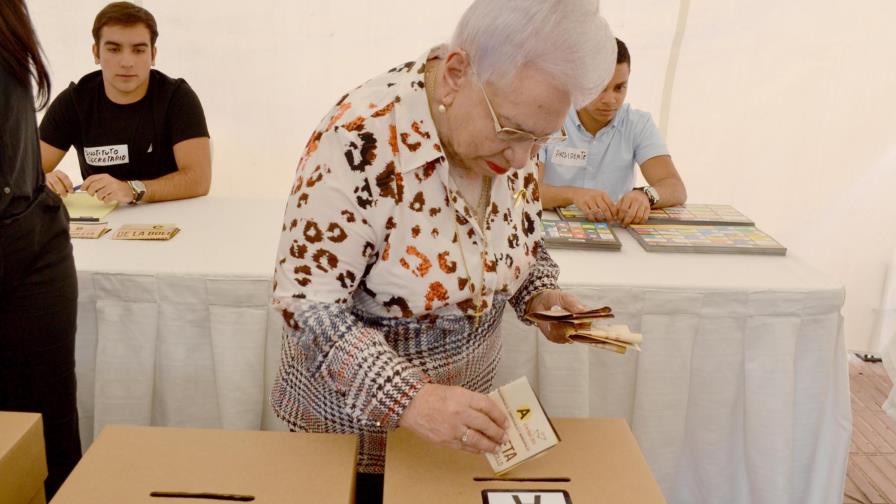 Partido del Adulto Mayor realiza simulacro de votación en todo el país