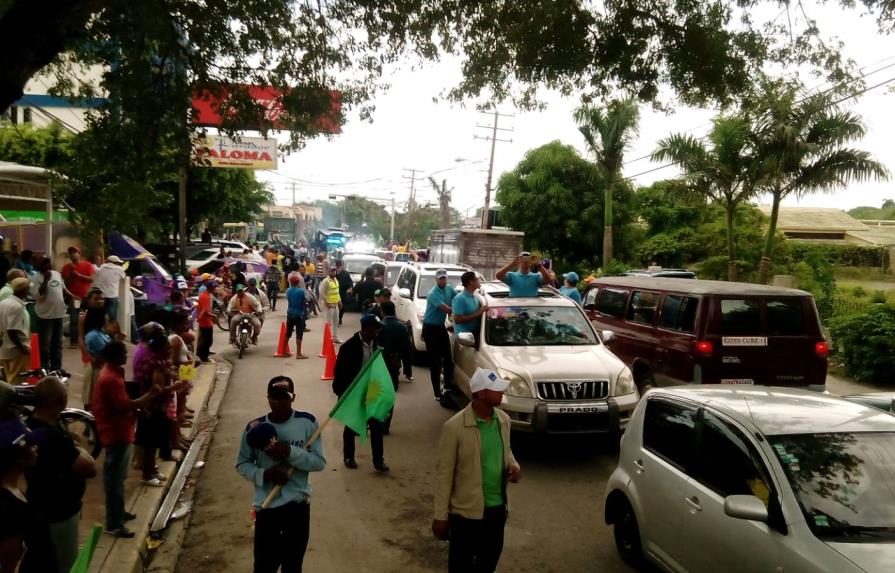 Danilo Medina empieza caravana en Higüey 