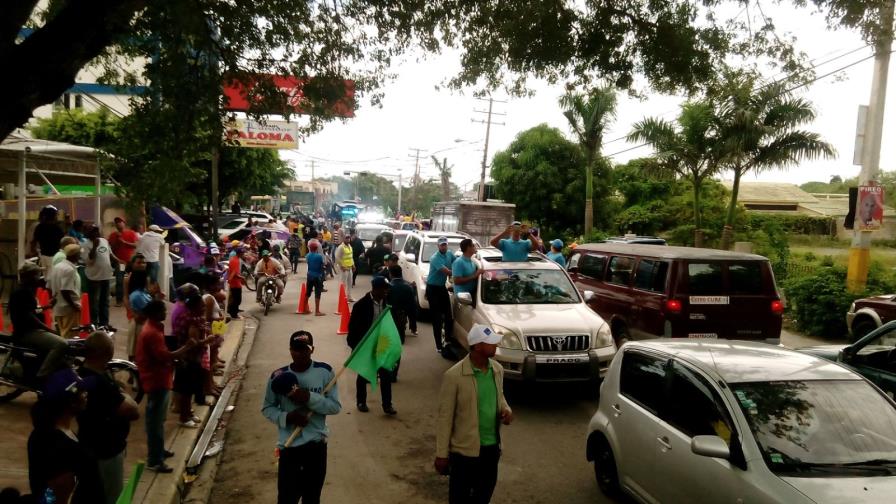 Danilo Medina empieza caravana en Higüey Danilo Medina empieza caravana en Higüey