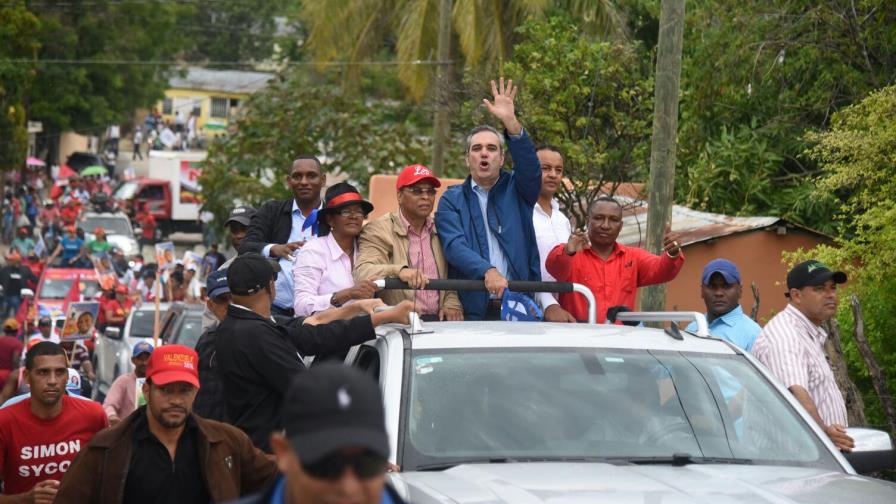 Luis Abinader finaliza recorrido por Pedernales y San Juan de la Maguana