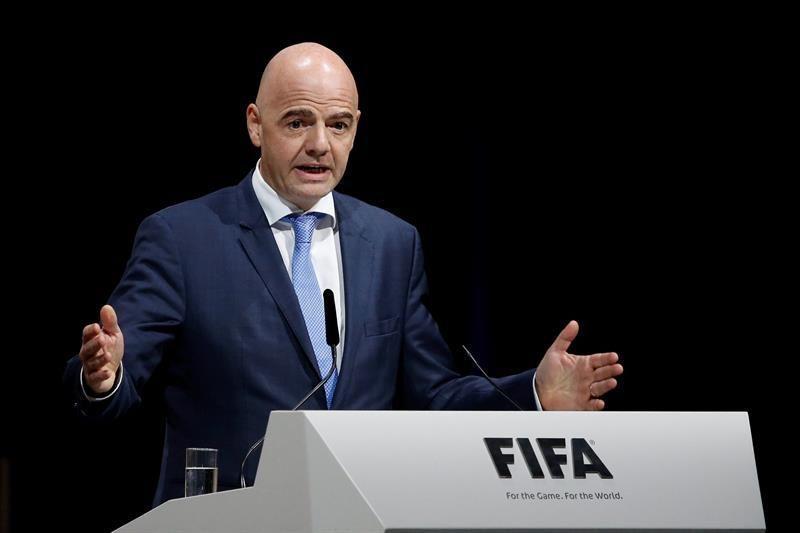 FIFA sanciona cinco años a exdirigente caribeño al que no localiza