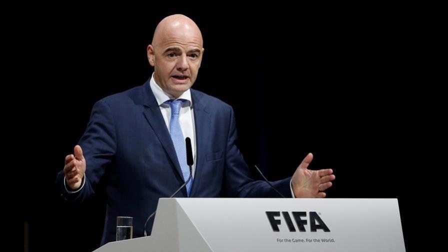 FIFA sanciona cinco años a exdirigente caribeño al que no localiza