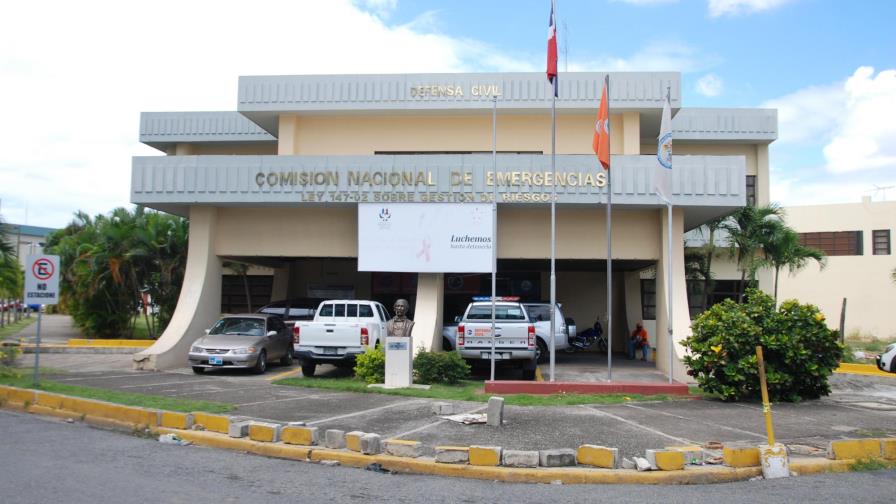 COE reporta 5,425 desplazados por lluvias y varias provincias en alerta COE reporta 5,425 desplazados por lluvias y varias provincias en alerta