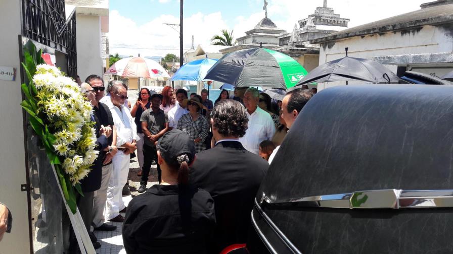 Sepultan en Moca al destacado patólogo e investigador Sergio Bencosme Ruiz