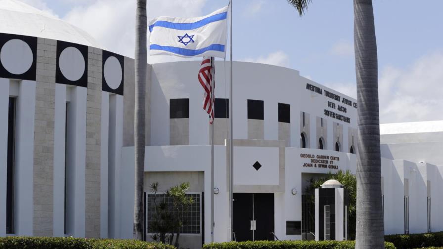 Acusan a hispano de querer detonar explosivo en un centro judío de EEUU