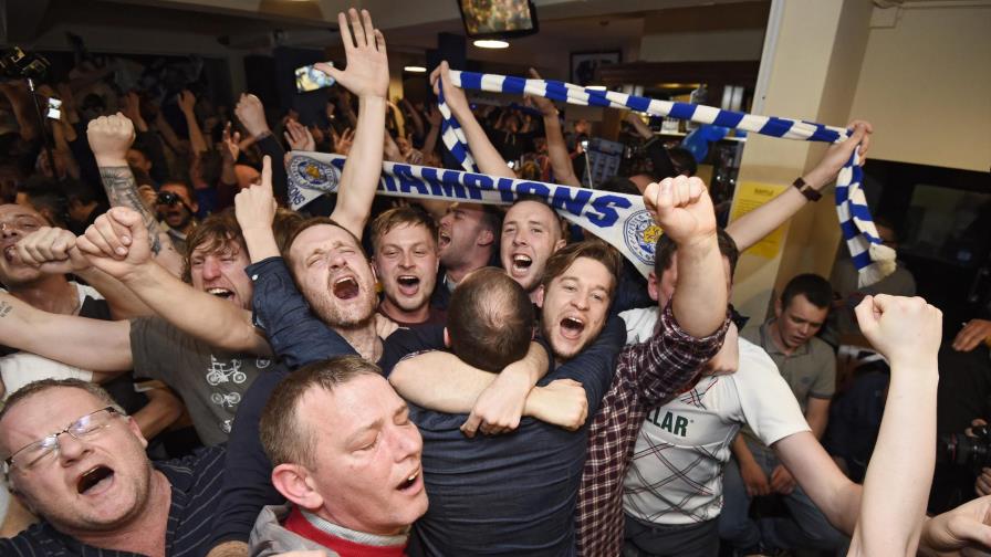 El empate del Tottenham da un título histórico al ‘modesto’ Leicester