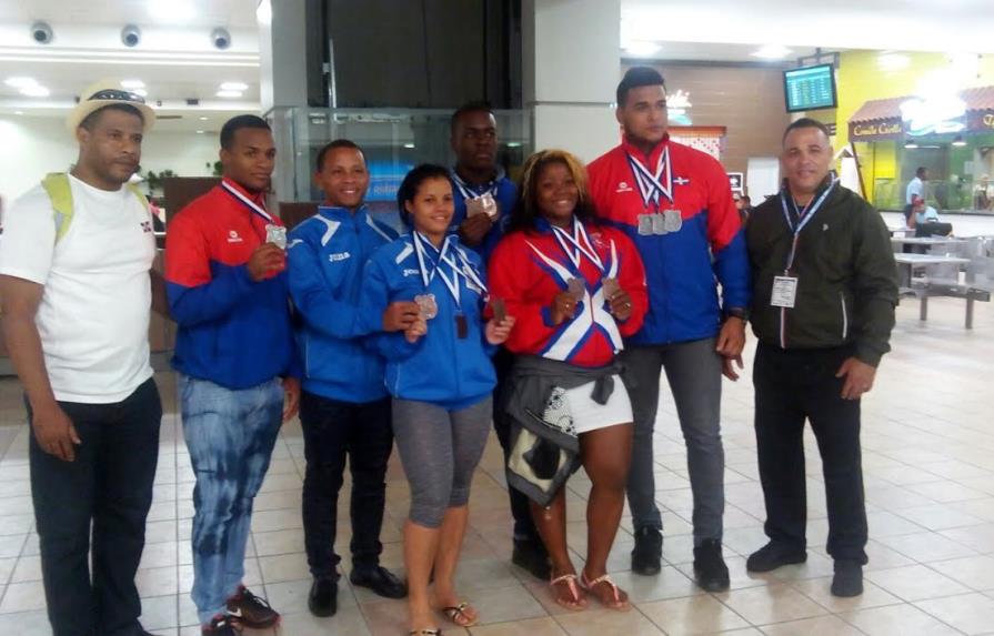 Pesas conquista 12 medallas en Panamericano Juvenil 