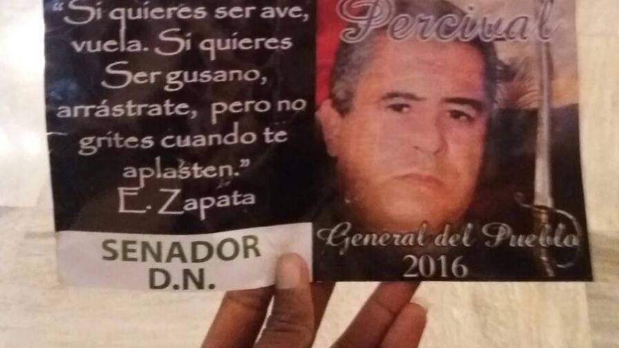 Avioneta que distribuía afiches de candidato viola espacio aéreo del Palacio Nacional 