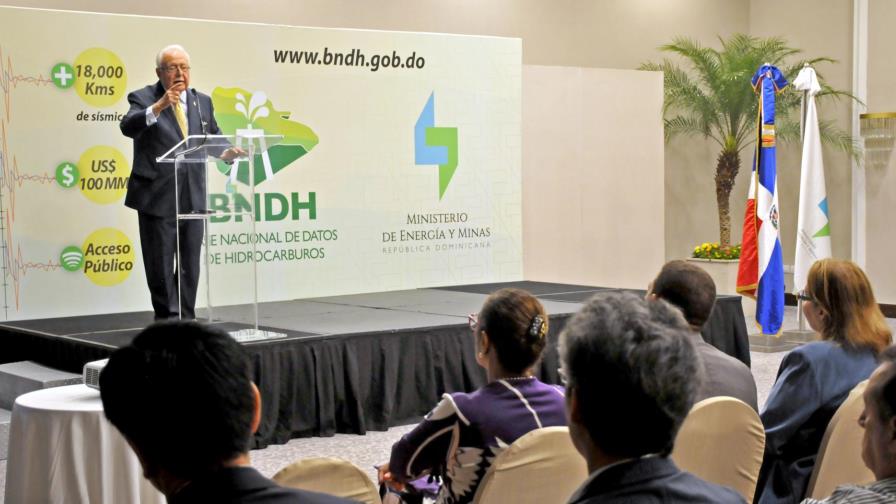 Presentan base de datos hidrocarburos