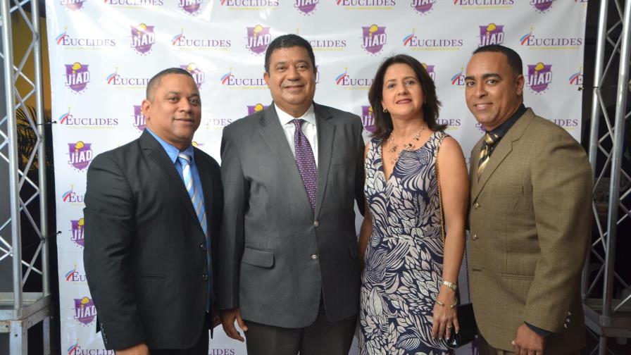 Realizan cena conferencia en apoyo al senador Euclides Sánchez