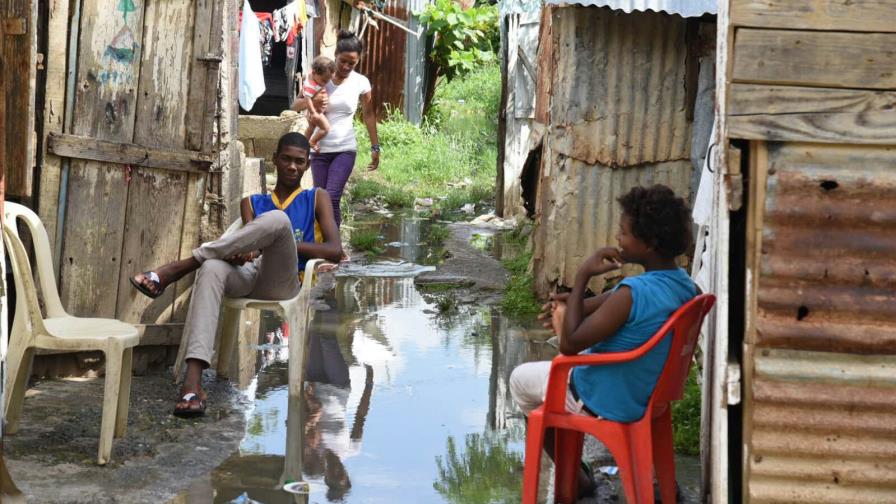 El agua penetra La Barquita; reportan 30 viviendas afectadas