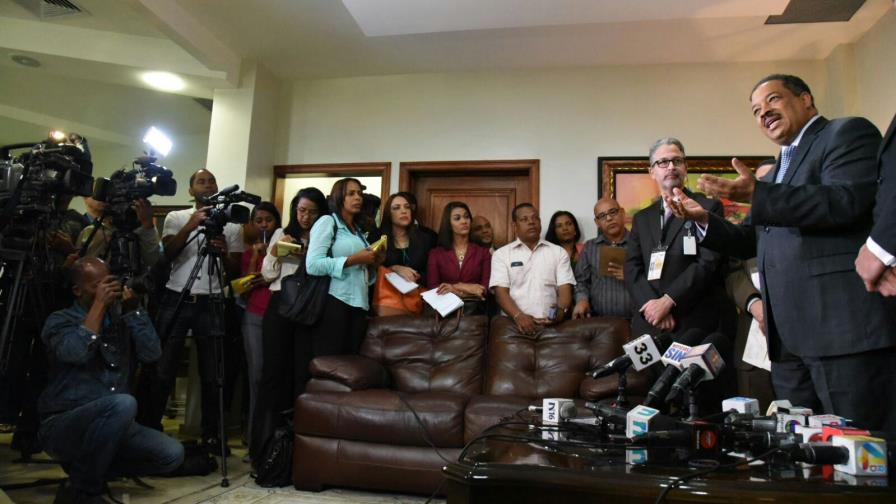 Roberto Rosario a partidos: “No hay más tiempo para seguir flexibilizando”