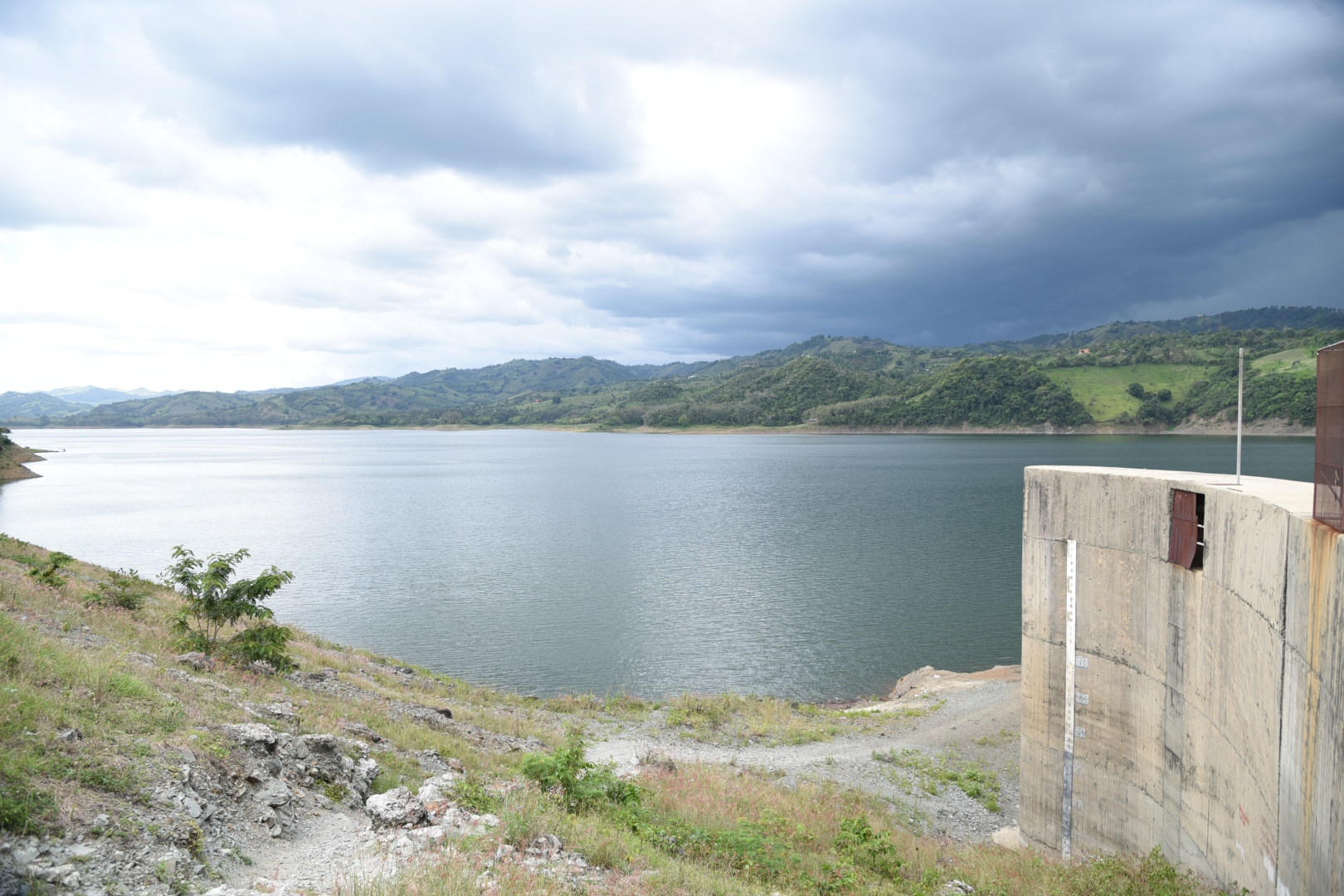 El embalse de la presa de Tavera se situaba este miércoles en 316.80 centímetros sobre el nivel del mar.