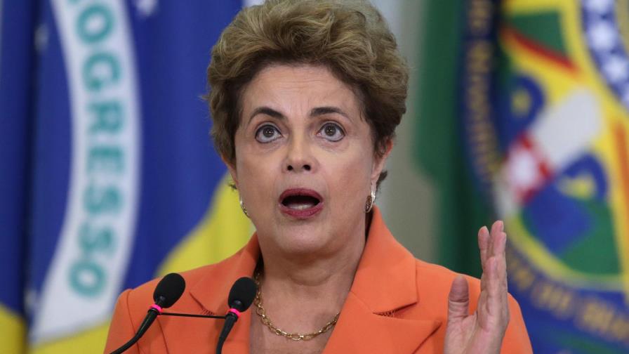 Fiscalía de Brasil solicita apertura de investigación por obstrucción de la justicia contra Rousseff