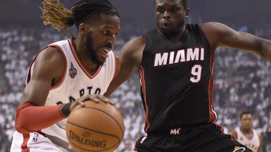 Raptors empatan la serie al Heat; ganan en tiempo extra 