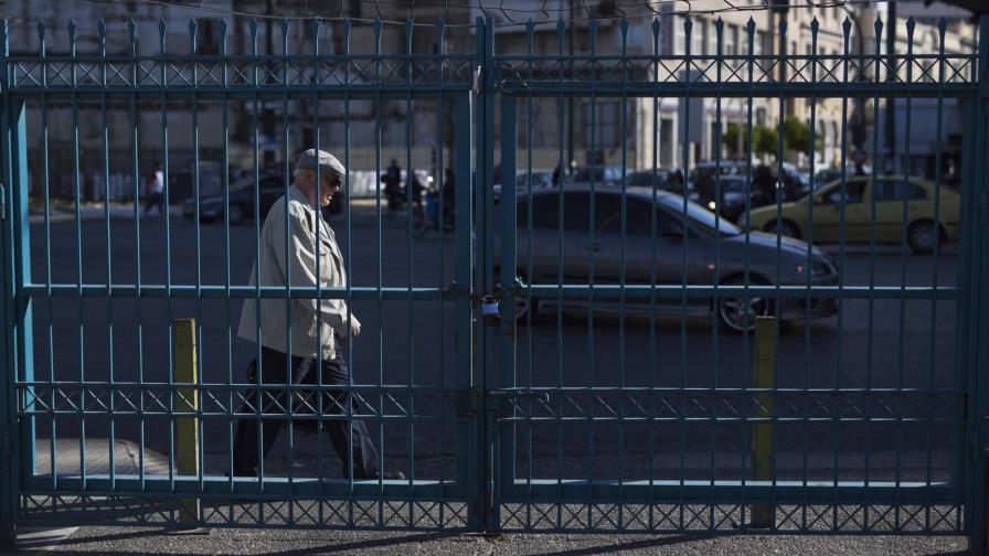 El Fondo Monetario pide iniciar negociaciones sobre la deuda de Grecia