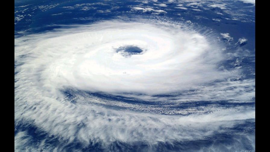 Meteorólogos mexicanos prevén 30 ciclones en Atlántico y Pacífico en 2016