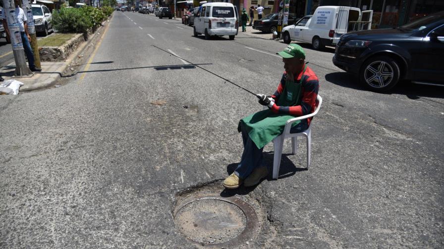 Deterioro en la carretera Mella afecta el tránsito Deterioro en la carretera Mella afecta el tránsito