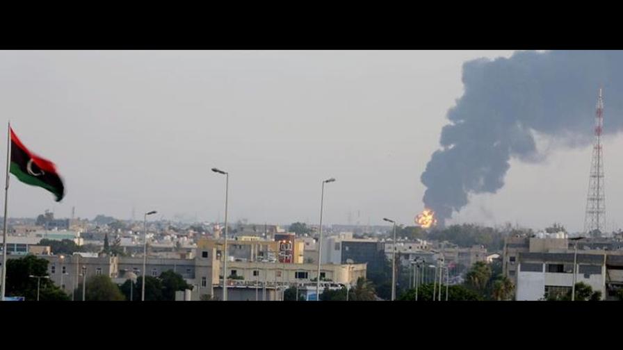 Dos niños muertos al caer tres misiles en una manifestación en Bengasi