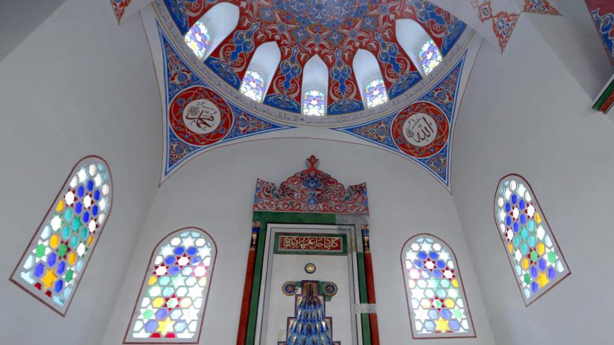 La reconstrucción de una mezquita bosnia infunde esperanzas de reconciliación