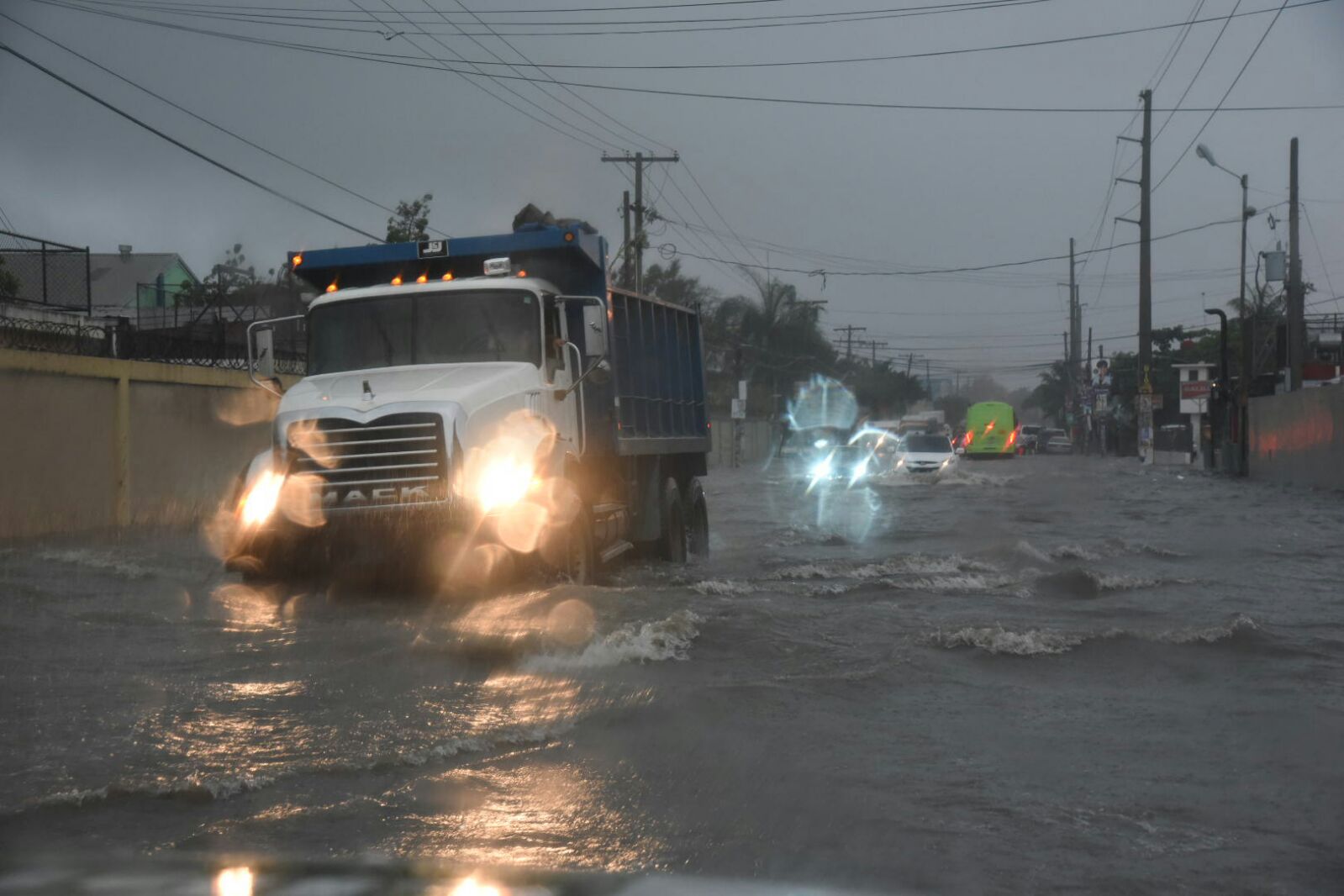 Av. La Pista, Santo Domingo Este.