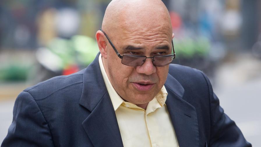 Oposición venezolana espera que referendo contra Maduro no siga demorándose 