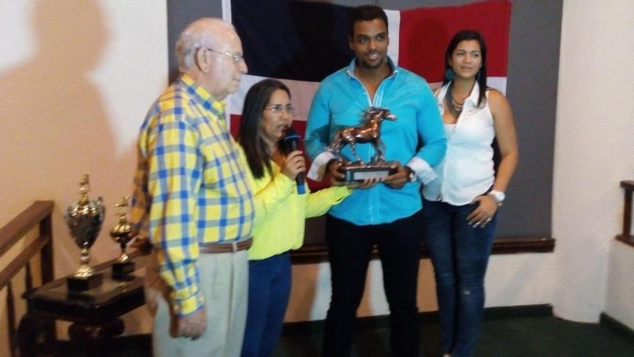 Mi Primogénito gana Clásico Día del Trabajo