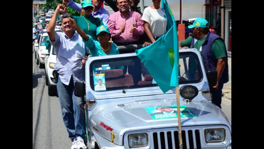 Guillermo Moreno pide a la Junta Central Electoral hacer conteo manual para evitar crisis