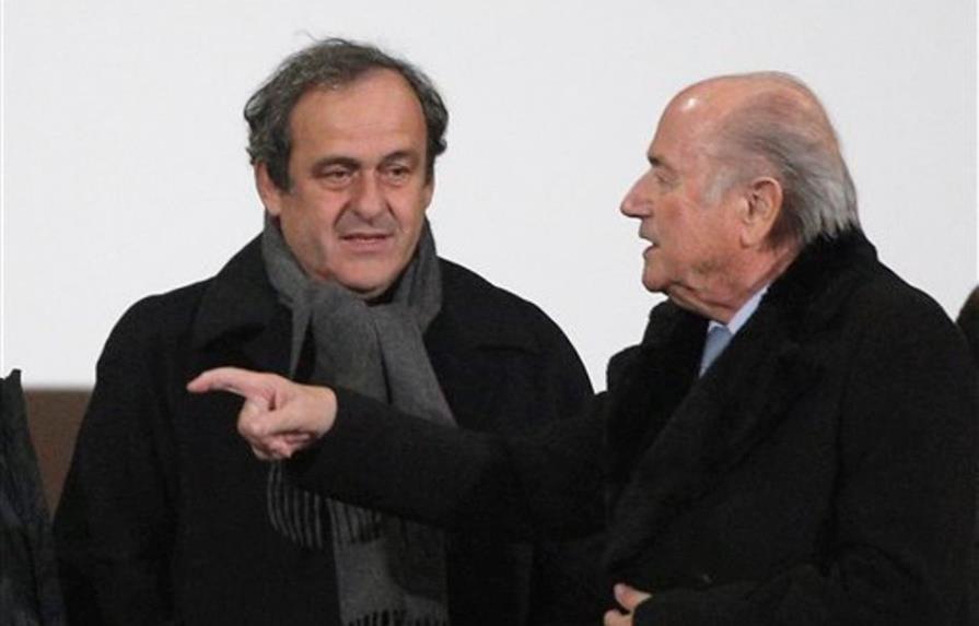 La caída de Blatter y Platini: Un año de crisis en el fútbol