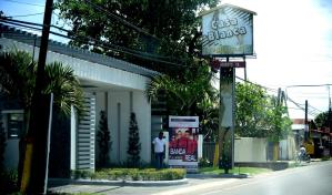 Condenan a implicados en red que explotaba sexualmente a extranjeras en Casa Blanca Night Club