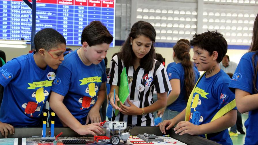 Realizan con éxito competencia escolar
