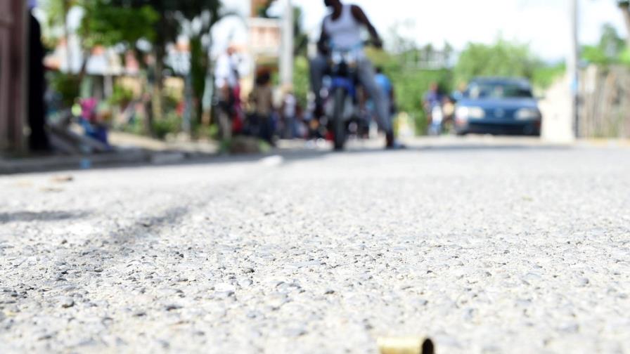 Muere una mujer durante un tiroteo en Santiago Muere una mujer durante un tiroteo en Santiago