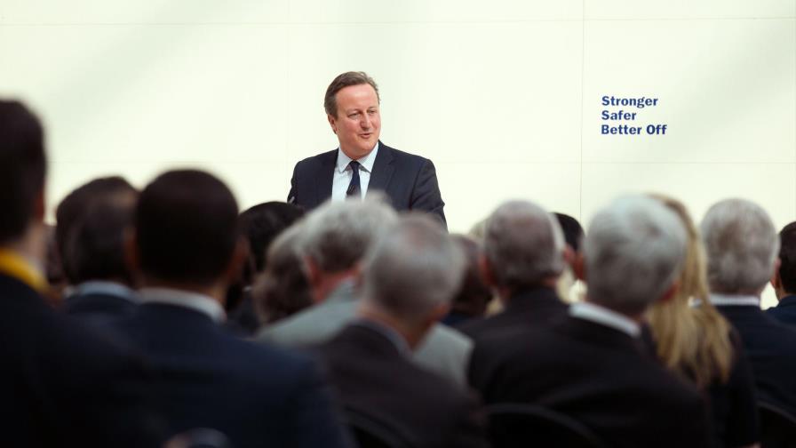 Cameron: salida de Gran Bretaña de UE elevaría riesgo de guerra