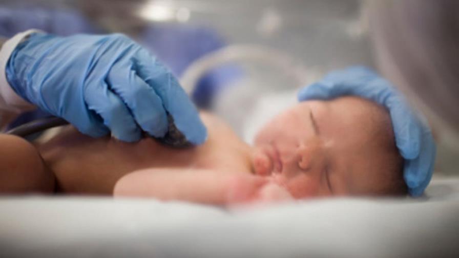 Una mujer india de 70 años da a luz a su primer hijo Una mujer india de 70 años da a luz a su primer hijo