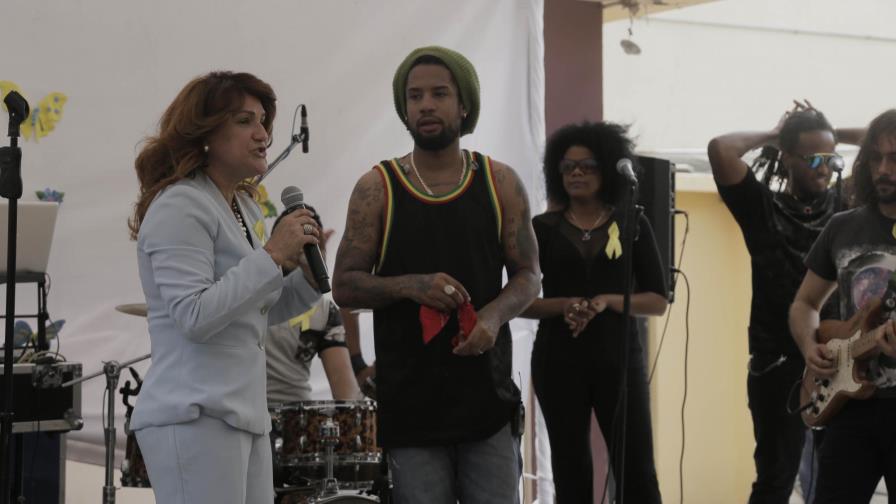 Vakeró a favor            de la protección        de los pequeños