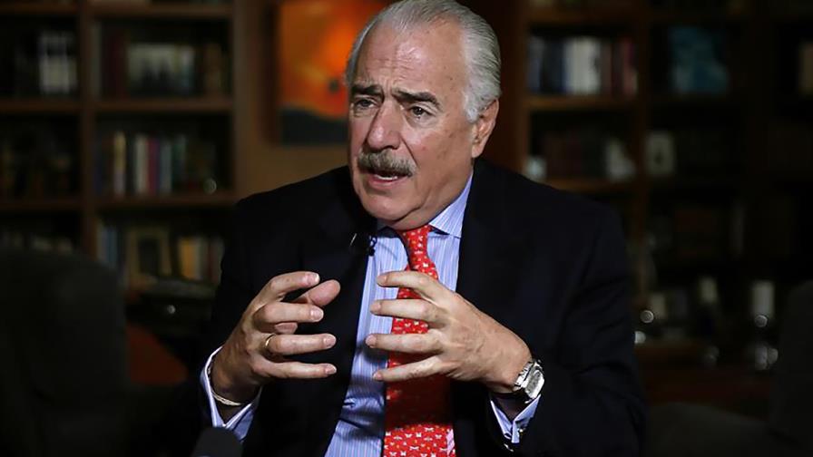 Llega al país el jefe de la misión de la OEA que observará las elecciones Llega al país el jefe de la misión de la OEA que observará las elecciones