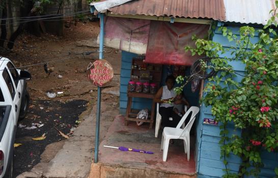 Danilo Medina recorre las tres circunscripciones de Santo Domingo Este 