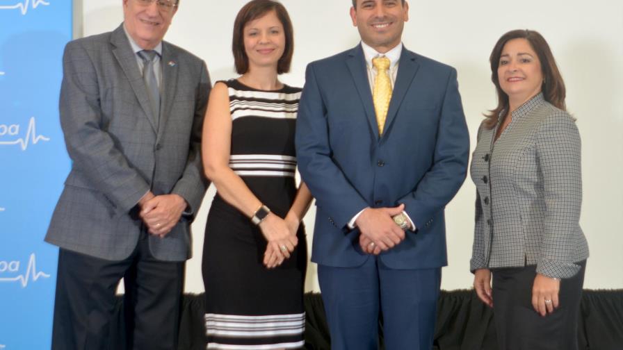 Exponen avances en neurocirugía