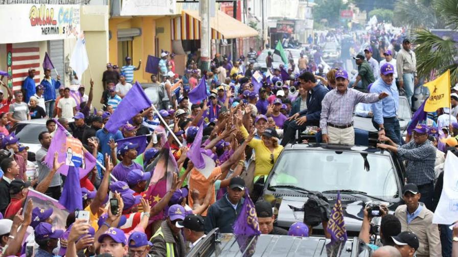 Danilo visita su tierra natal para cerrar campaña