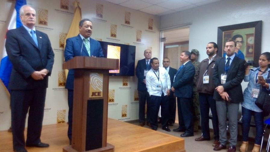 El jefe de Unasur respalda el conteo electrónico de los sufragios 