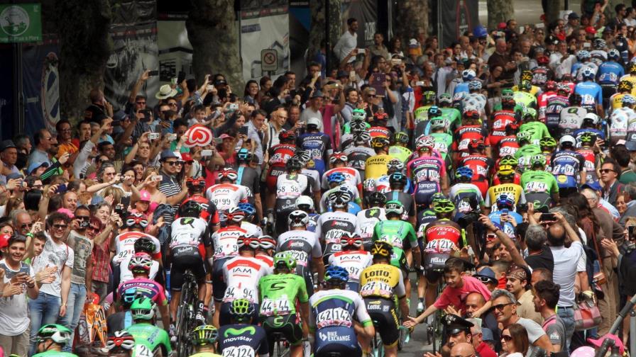 Greipel impone su fuerza bruta en la quinta etapa del Giro