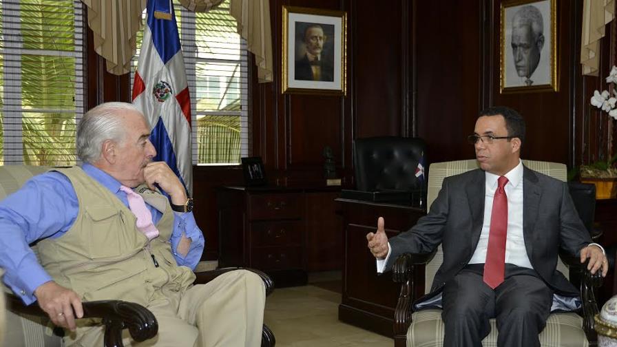 Misión de observadores de la OEA se reúne con el Canciller