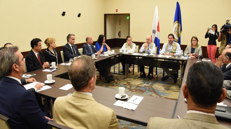 La Junta Central Electoral hará conteo manual de los votos en tres niveles
JCE hará conteo manual en los tres niveles