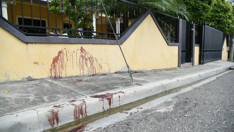 Heridos durante asalto el hijo del presidente PLD en Villa González y dos policías 